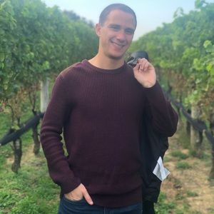 Meet your Posher, Alex